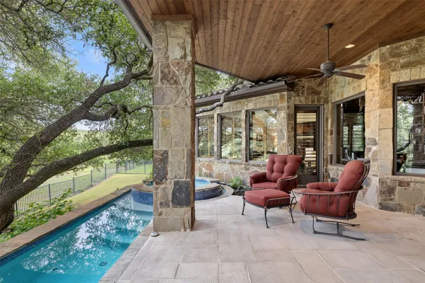 $1,750,000 | 105 Cog Hill Court, Austin, TX 78738
