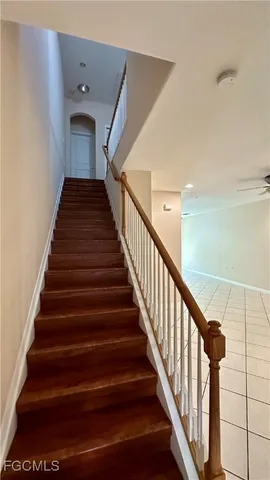 a view of entryway and hall