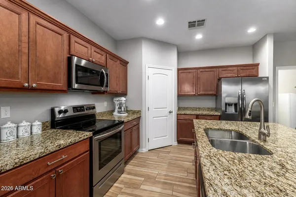 $574,900 | 614 North Tomahawk Road, Apache Junction, AZ 85119