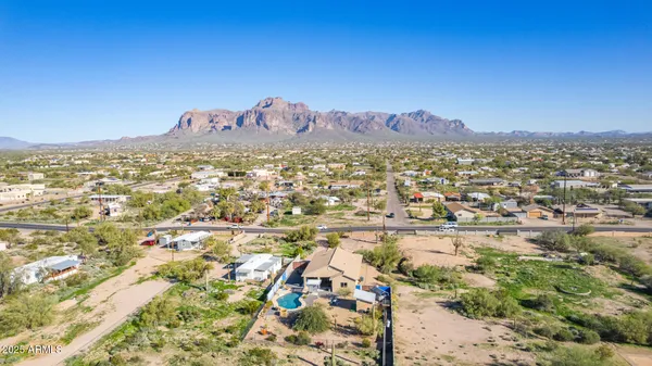 $574,900 | 614 North Tomahawk Road, Apache Junction, AZ 85119