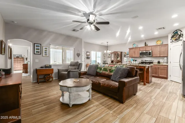 $599,900 | 614 North Tomahawk Road, Apache Junction, AZ 85119