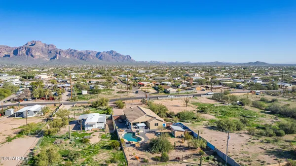 $574,900 | 614 North Tomahawk Road, Apache Junction, AZ 85119