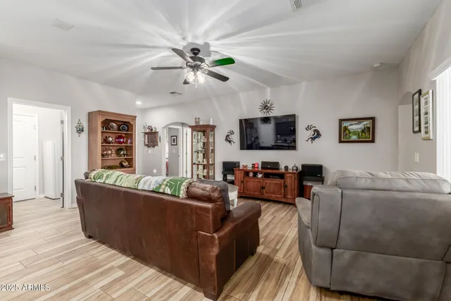 $599,900 | 614 North Tomahawk Road, Apache Junction, AZ 85119