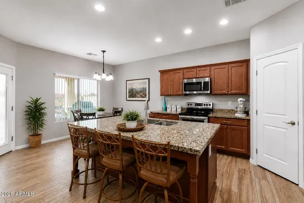 $574,900 | 614 North Tomahawk Road, Apache Junction, AZ 85119