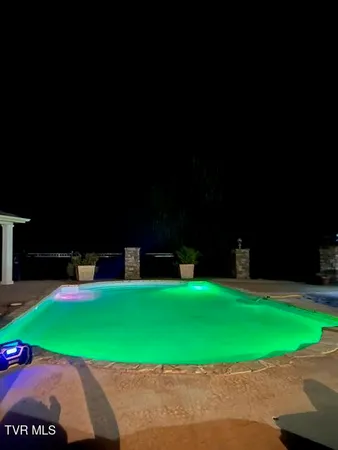 $800,000 | 1292 Pump Springs Road, Harrogate, TN 37752
