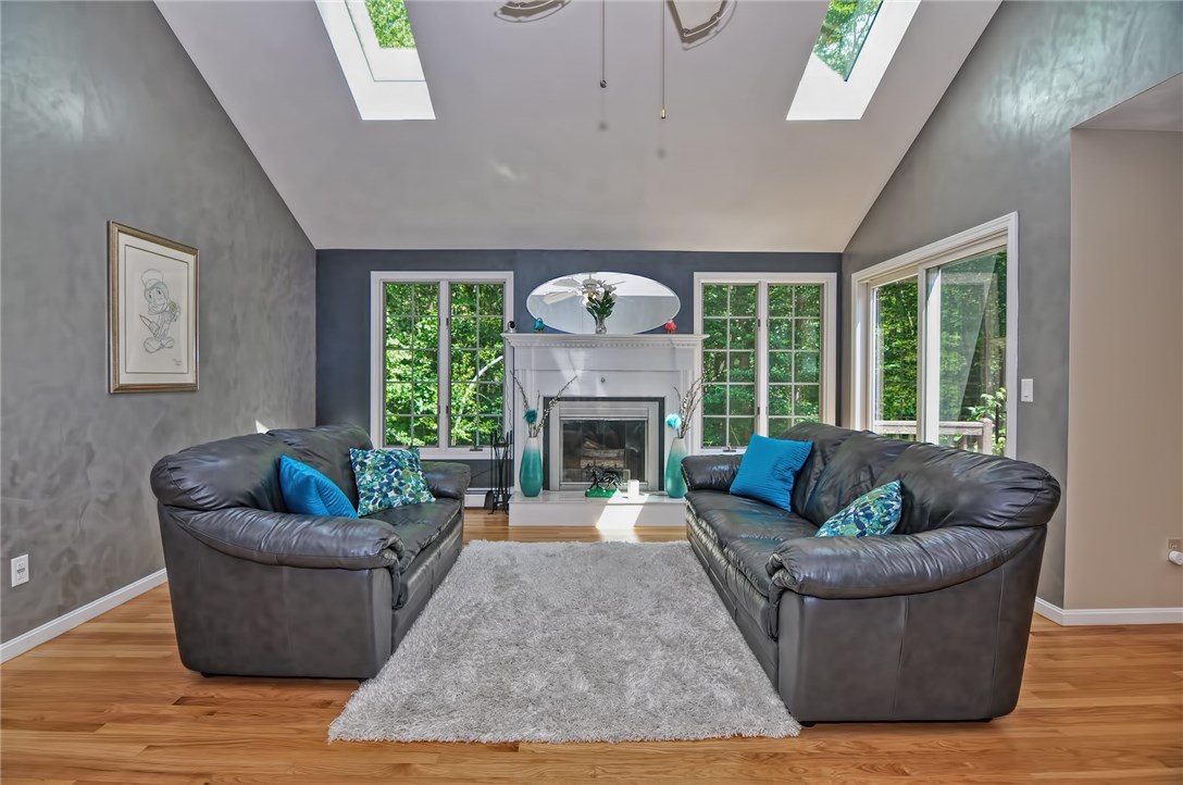 107 Pine Swamp Road Cumberland, RI 02864 - Photo 13 of 40 Gallery Image 13