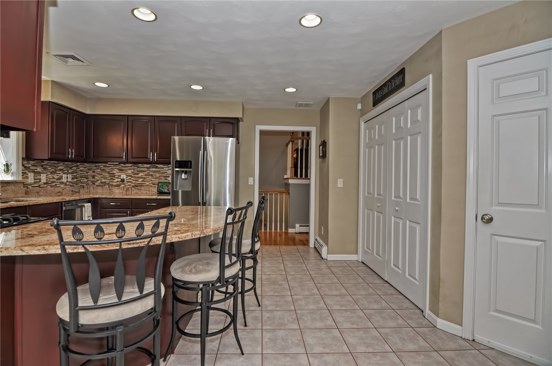 107 Pine Swamp Road Cumberland, RI 02864 - Photo 6 of 40 Gallery Image 6