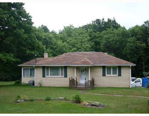 865 Blackhawk Road Beaver Falls, PA 15010 - Photo 1 of 8 Exterior Front.