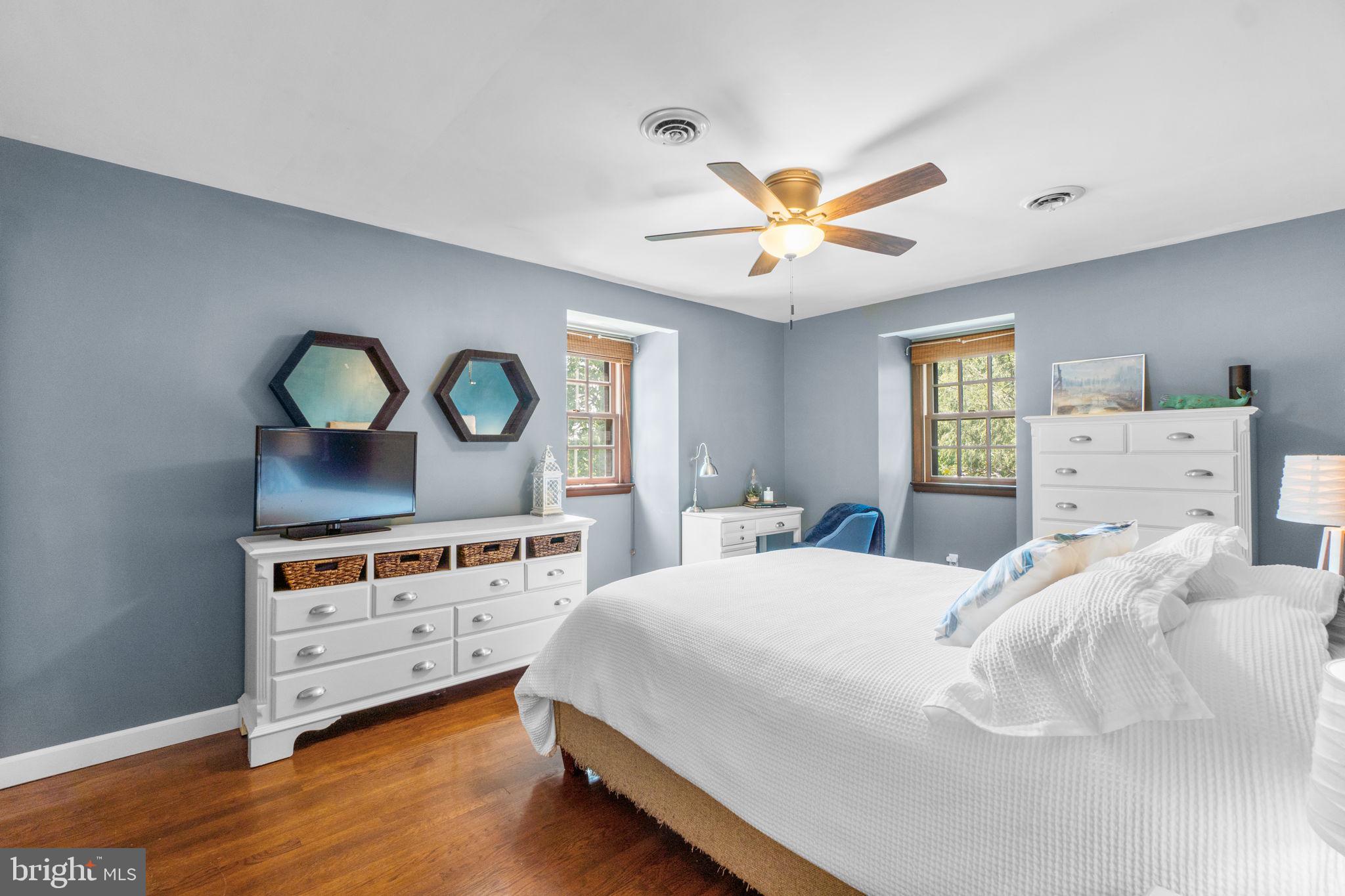 5910 Snowdens Run Road Sykesville, MD 21784 - Photo 16 of 46 Primary Bedroom
