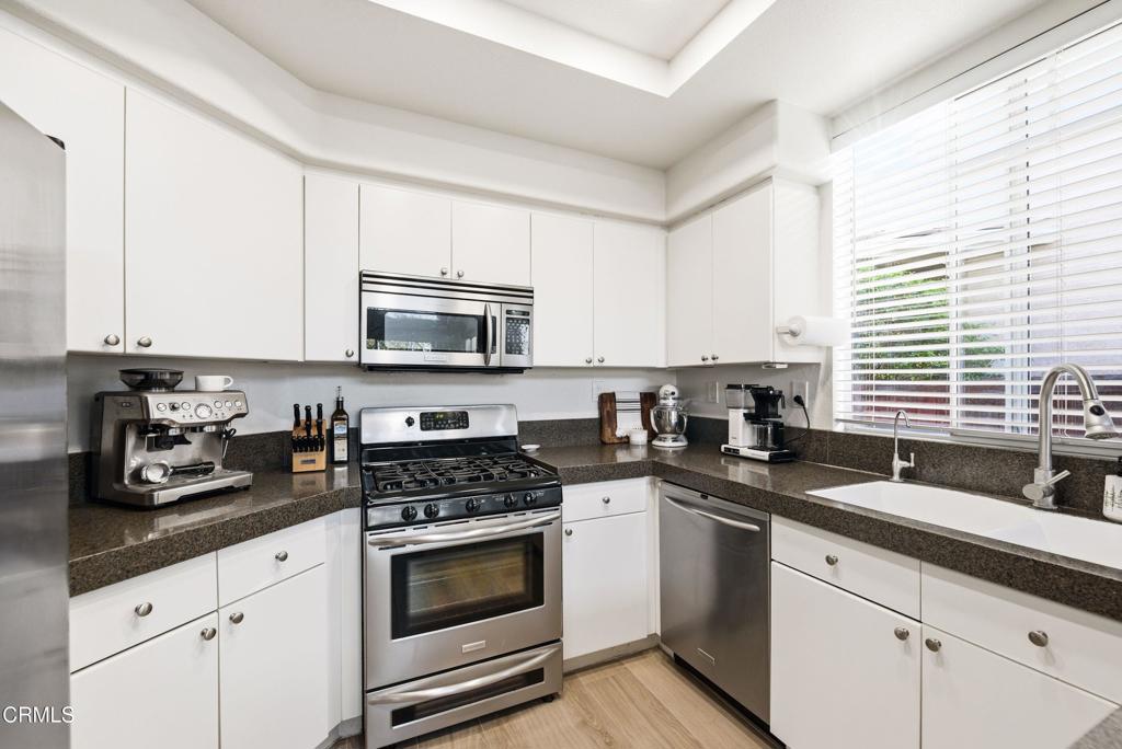 2108 Avila Place Oxnard, CA 93036 - Photo 14 of 27