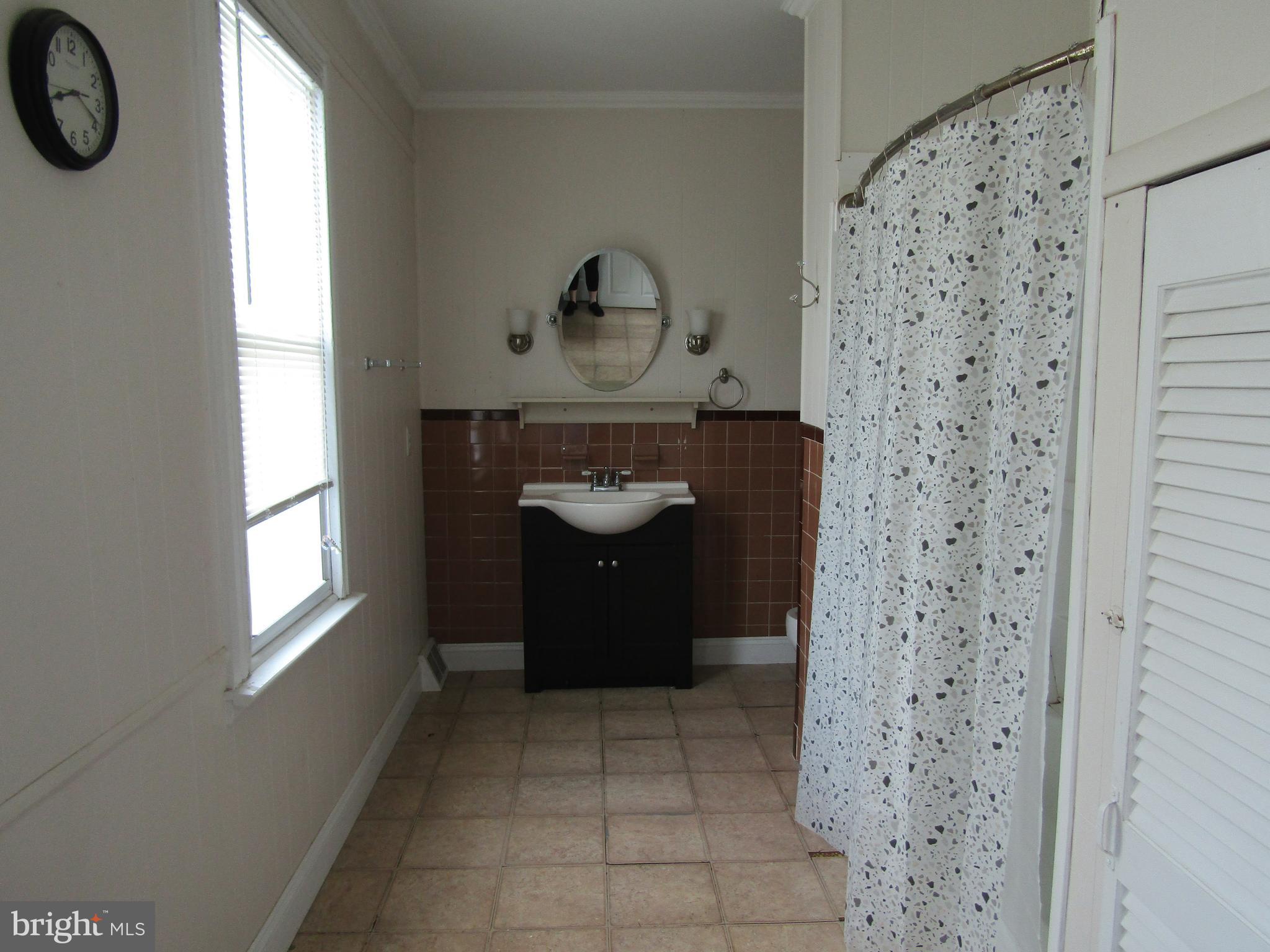 103 Eayrestown Road Southampton, NJ 08088 - Photo 12 of 24 Upstairs bathroom
