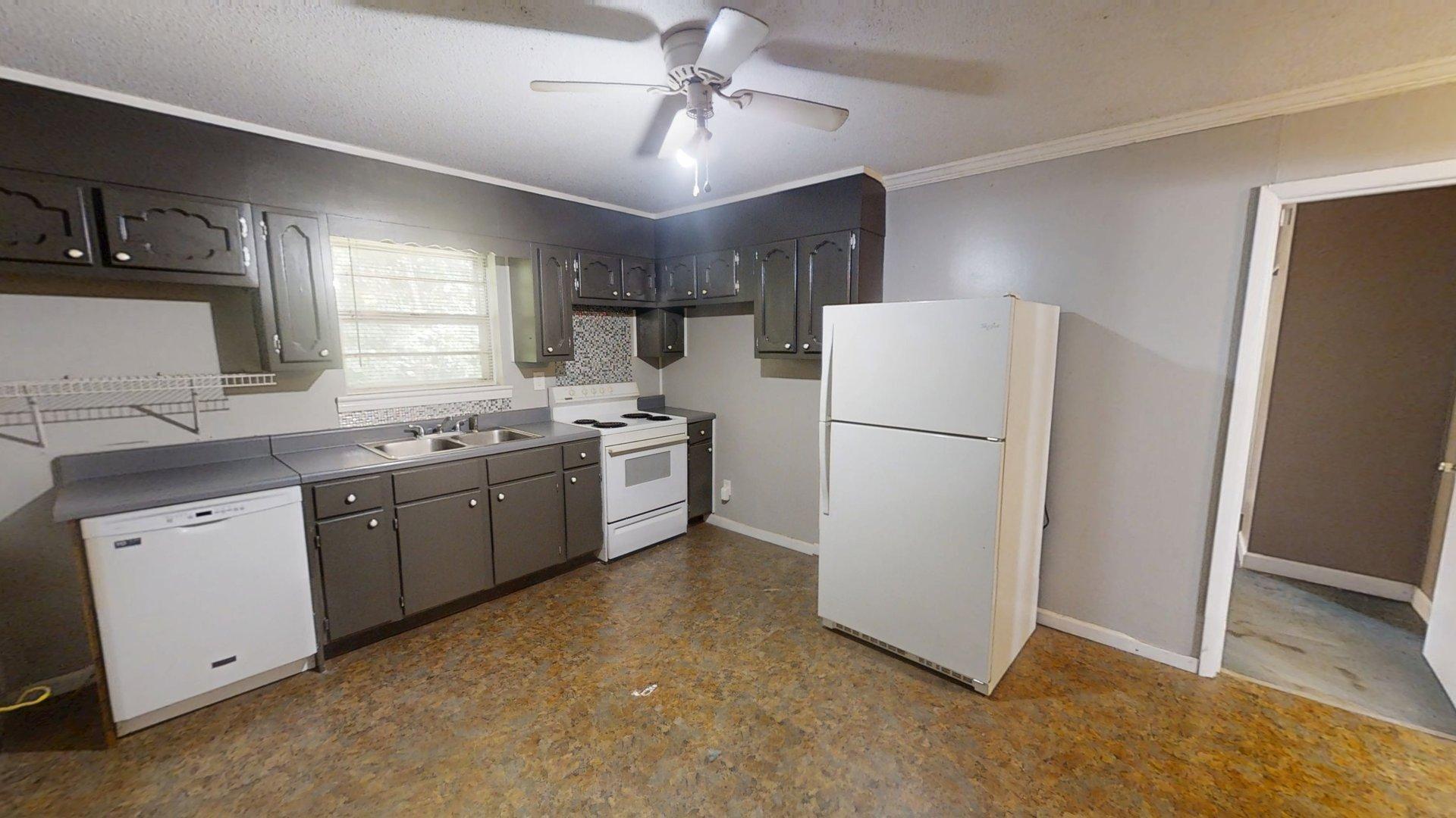 403 Inman Street Ringgold, GA 30736 - Photo 5 of 13 403-Inman-Street-Ringgold-GA-06272026_07
