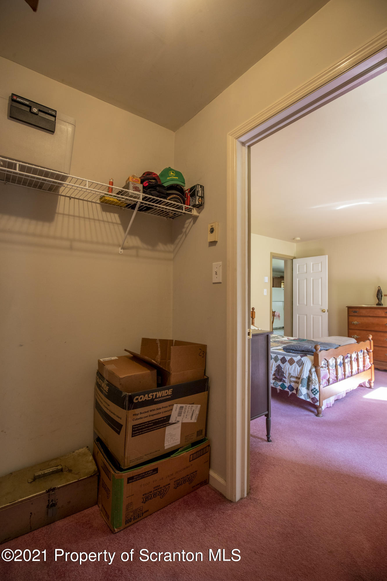 259 Gravity Road Lake Ariel, PA 18436 - Photo 13 of 46 Gallery Image 13
