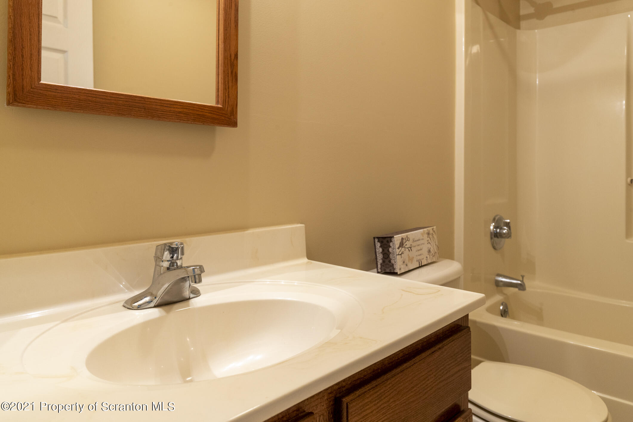 259 Gravity Road Lake Ariel, PA 18436 - Photo 17 of 46 Gallery Image 17