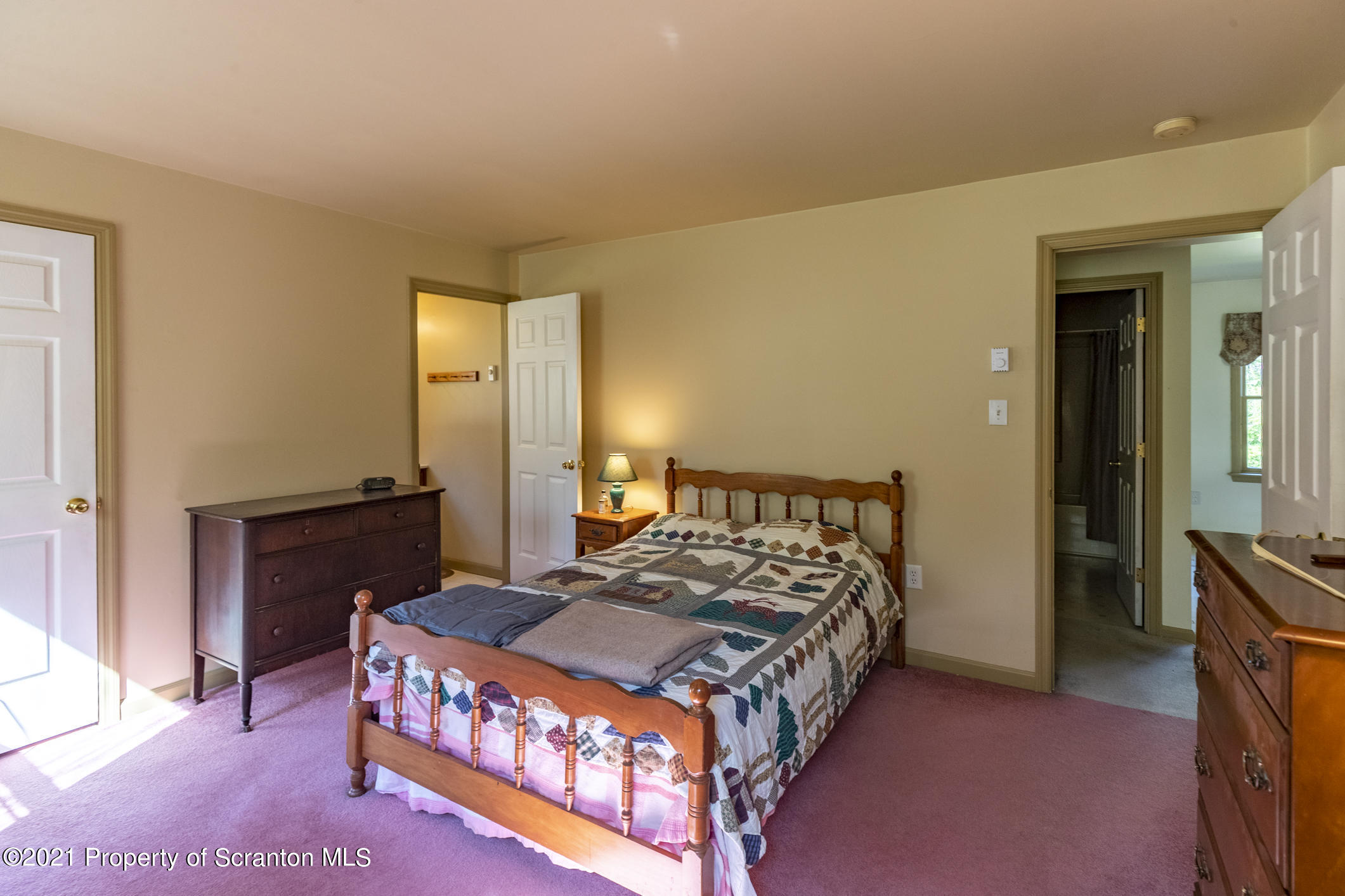 259 Gravity Road Lake Ariel, PA 18436 - Photo 8 of 46 Gallery Image 8