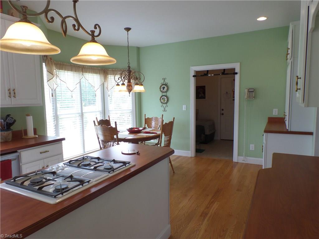 5322 Amick Road Julian, NC 27283 - Photo 14 of 29 Kitchen, Breakfast Area.