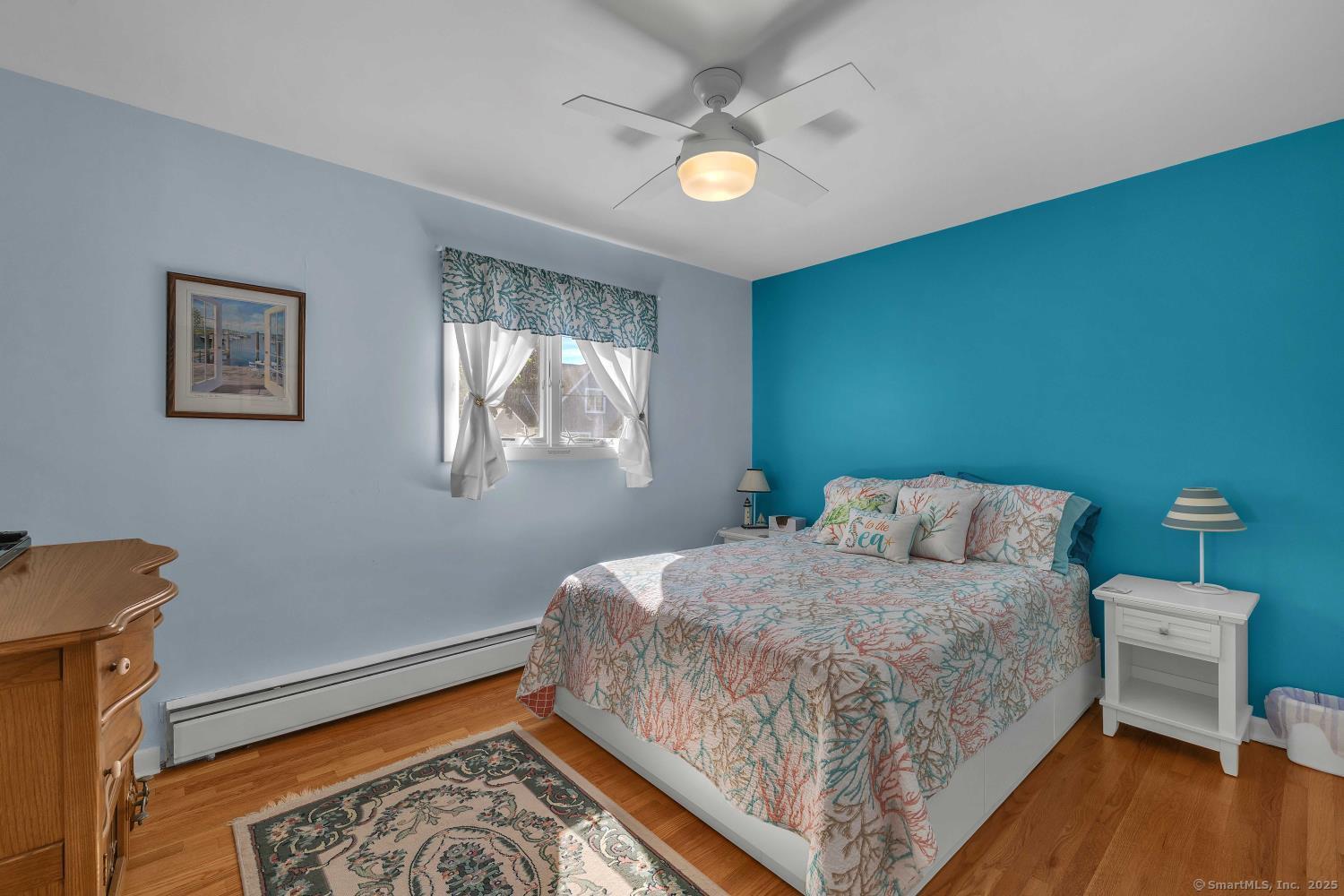 33 Fenwood Road Old Saybrook, CT 06475 - Photo 19 of 37 a bedroom with a bed and a window