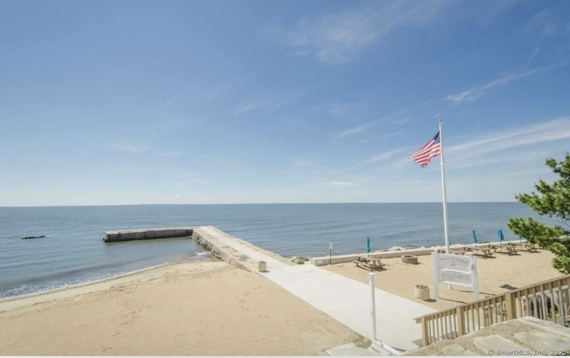 33 Fenwood Road Old Saybrook, CT 06475 - Photo 2 of 37 a view of a terrace