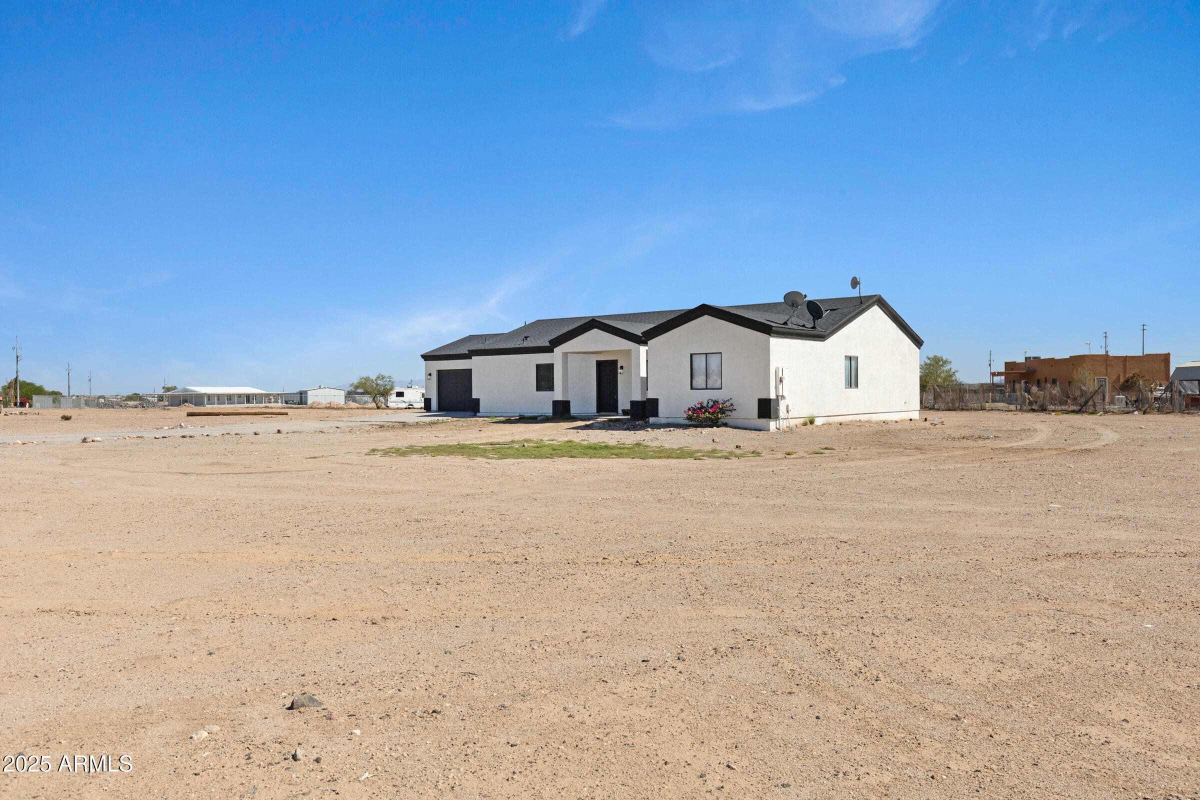 34247 West Pecan Road Tonopah, AZ 85354 - Photo 3 of 31 a view of ocean and a house