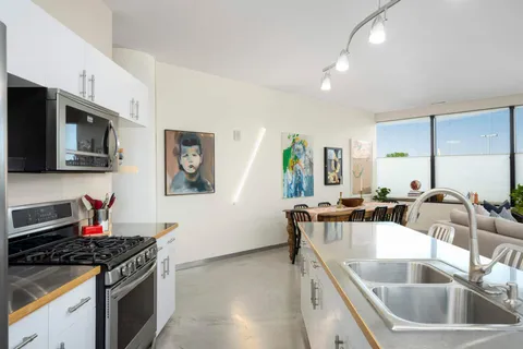 $299,900 | 5601 Smetana Drive, Unit 113, Minnetonka, MN 55343