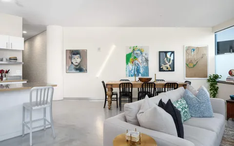 $299,900 | 5601 Smetana Drive, Unit 113, Minnetonka, MN 55343