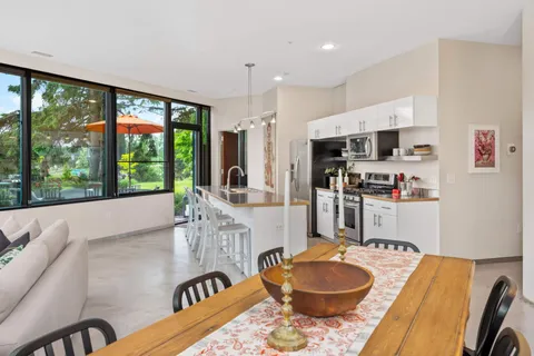 $299,900 | 5601 Smetana Drive, Unit 113, Minnetonka, MN 55343