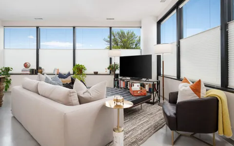 $299,900 | 5601 Smetana Drive, Unit 113, Minnetonka, MN 55343