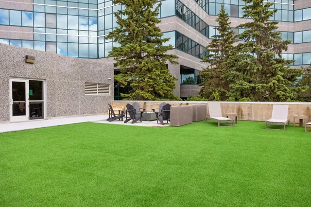 $299,900 | 5601 Smetana Drive, Unit 113, Minnetonka, MN 55343