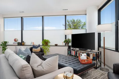 $299,900 | 5601 Smetana Drive, Unit 113, Minnetonka, MN 55343