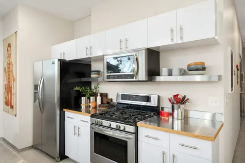 $299,900 | 5601 Smetana Drive, Unit 113, Minnetonka, MN 55343