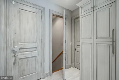 $3,495,000 | 8917 Harvest Square Court, Potomac, MD 20854