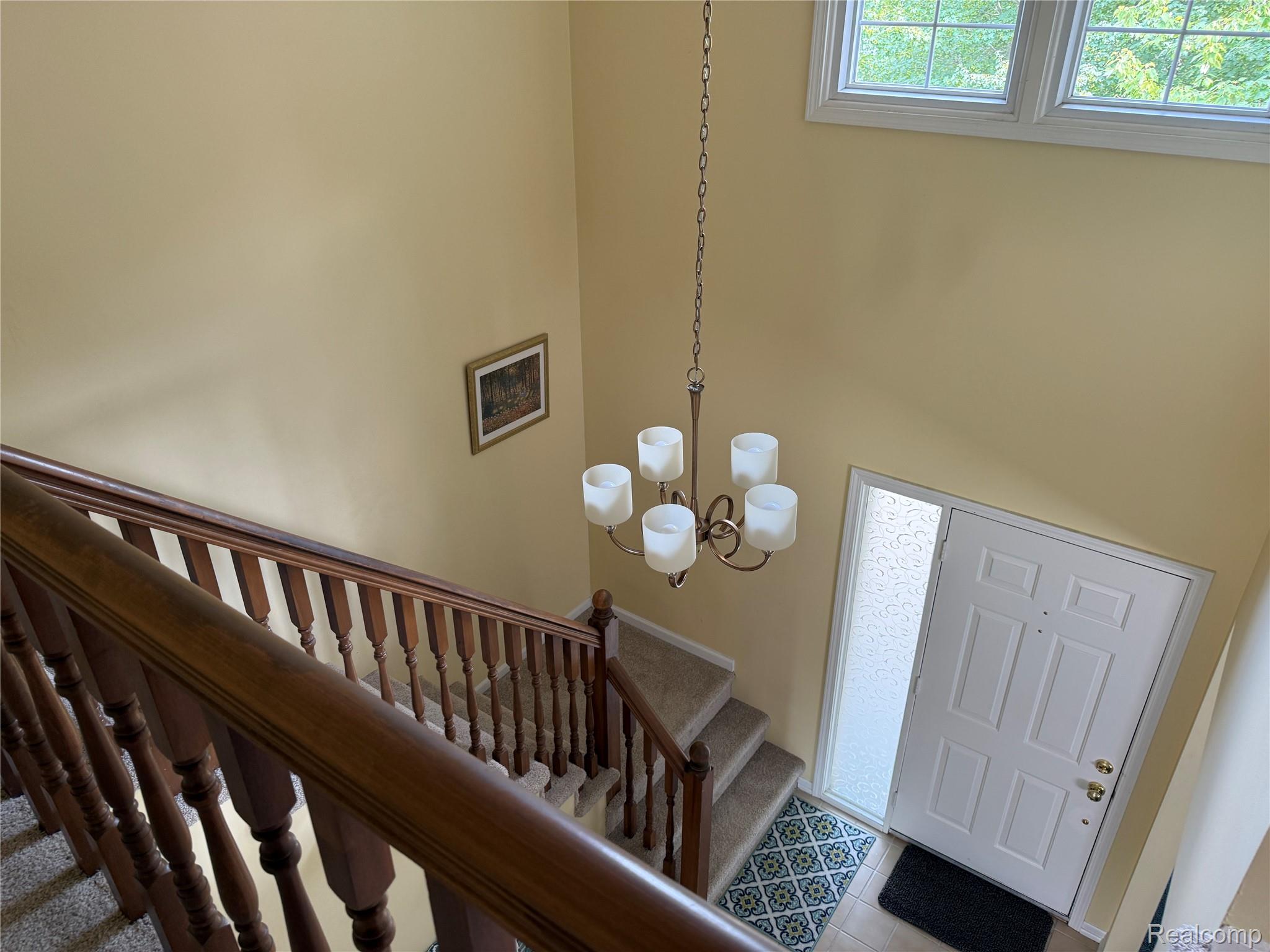 1658 Hillside Lane Rochester, MI 48307 - Photo 7 of 47 Entry Way from upstairs