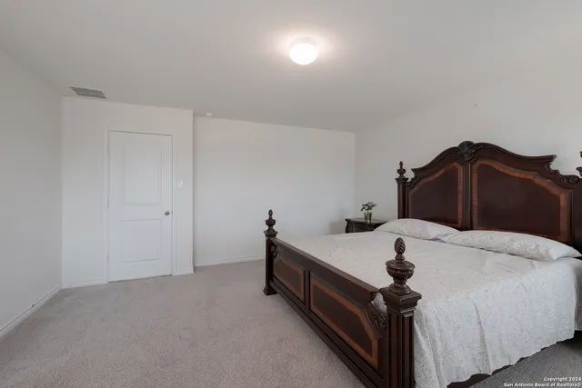 $1,825 | 3537 Under Par, San Antonio, TX 78245