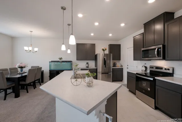 $1,825 | 3537 Under Par, San Antonio, TX 78245