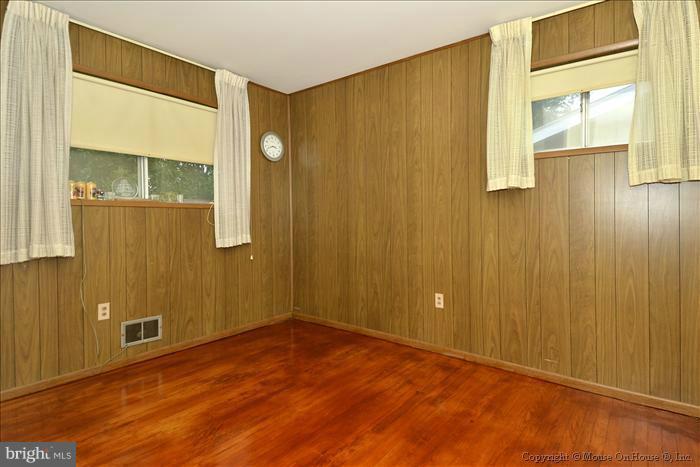 10034 Renfrew Road Silver Spring, MD 20901 - Photo 5 of 24 Bedroom