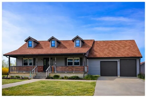 $309,000 | 19084 South 1715th Road, Nevada, MO 64772