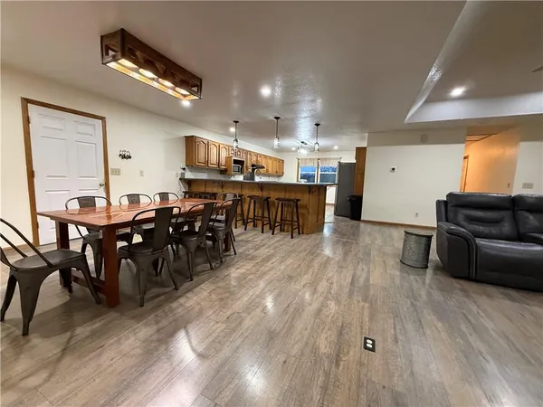 $309,000 | 19084 South 1715th Road, Nevada, MO 64772