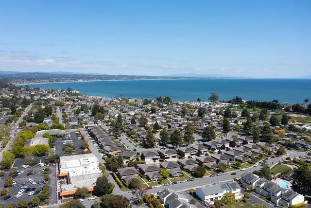 $3,300 | 1355 45th Avenue, Unit 3, Capitola, CA 95010
