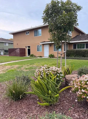 $3,300 | 1355 45th Avenue, Unit 3, Capitola, CA 95010