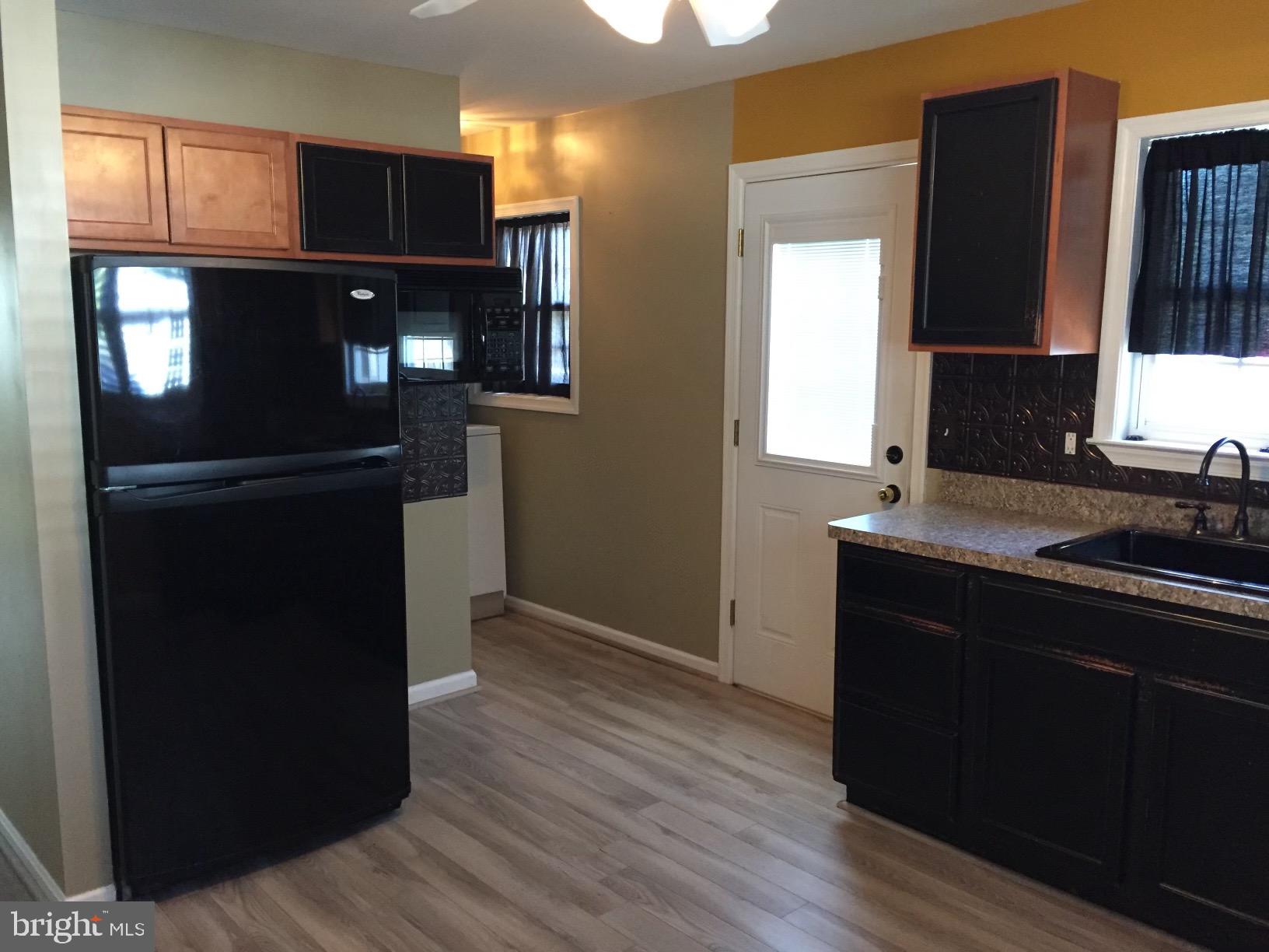 10032 Plank Road Spotsylvania, VA 22553 - Photo 10 of 18 Gallery Image 10