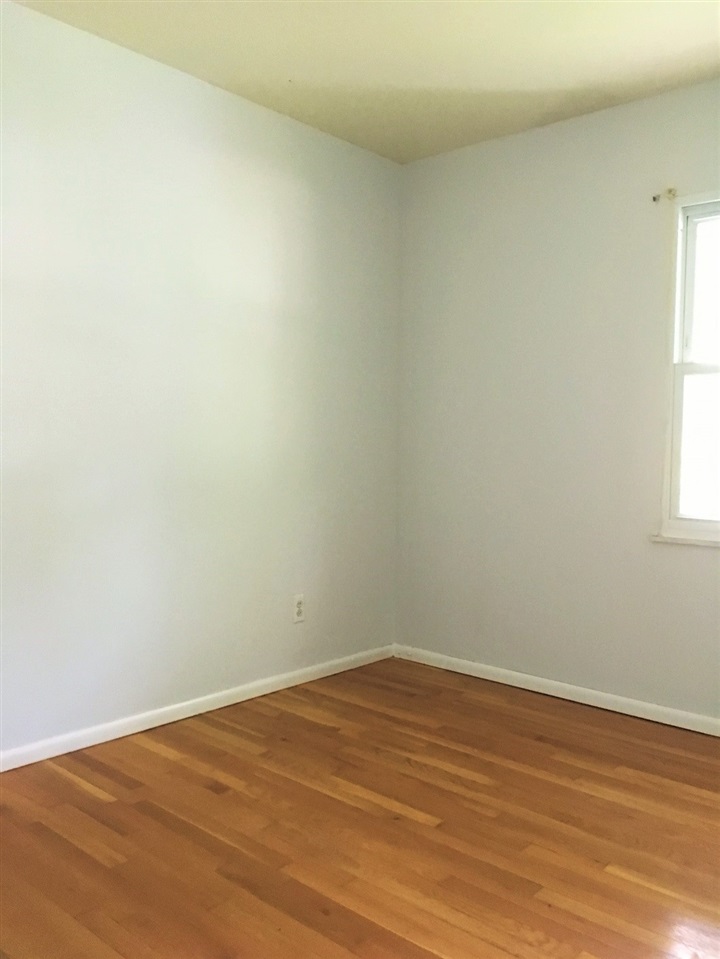 3302 North Stoneycrest Road Bloomington, IN 47404 - Photo 7 of 20 Gallery Image 7