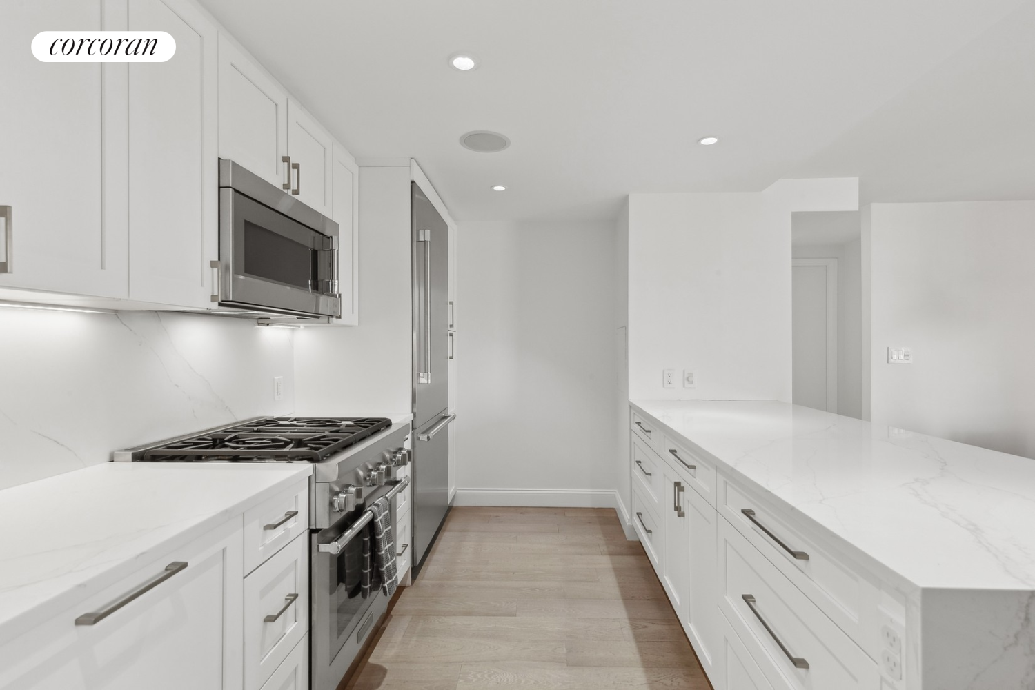 333 Rector Place, Unit PH1E Manhattan, NY 10280 - Photo 4 of 11