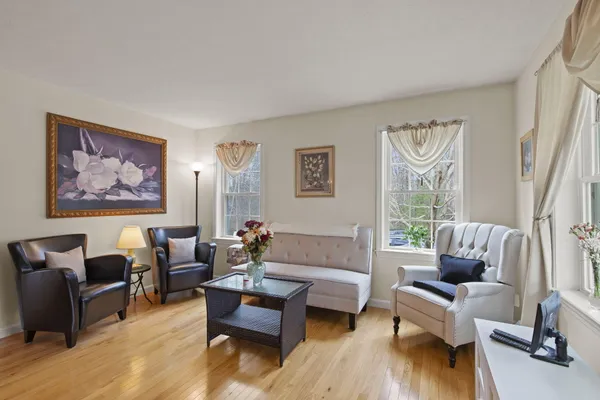 $775,000 | 1 Izzy Lane, Kittery, ME 03904