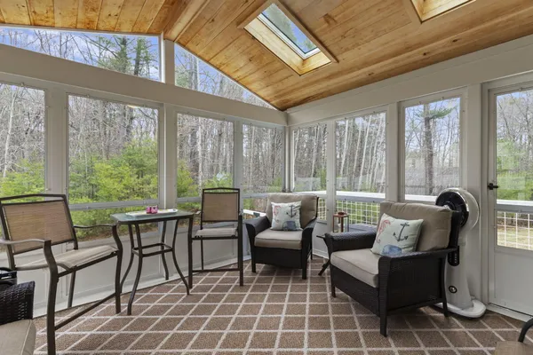 $775,000 | 1 Izzy Lane, Kittery, ME 03904