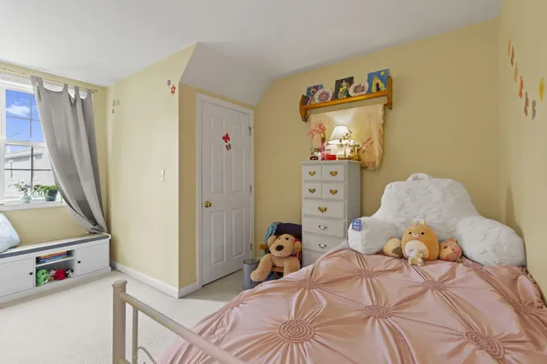 $775,000 | 1 Izzy Lane, Kittery, ME 03904