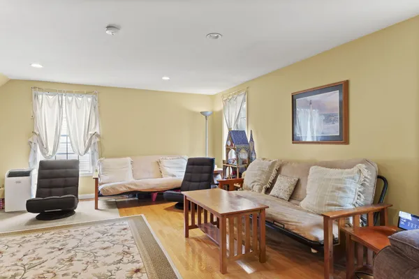 $775,000 | 1 Izzy Lane, Kittery, ME 03904