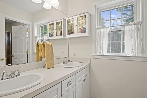 $775,000 | 1 Izzy Lane, Kittery, ME 03904