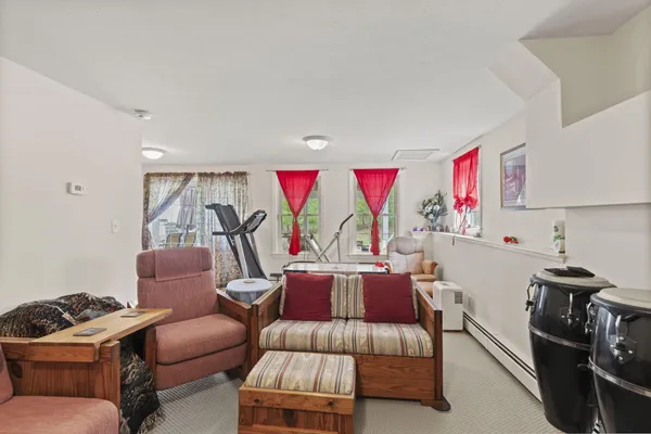 $775,000 | 1 Izzy Lane, Kittery, ME 03904