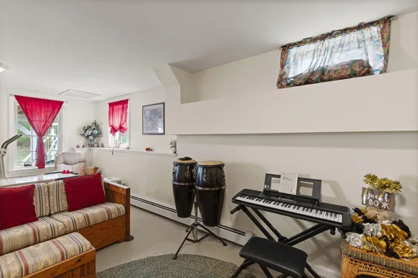 $775,000 | 1 Izzy Lane, Kittery, ME 03904