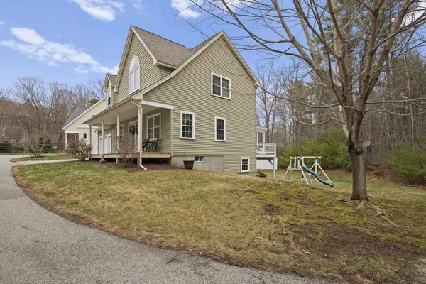 $775,000 | 1 Izzy Lane, Kittery, ME 03904